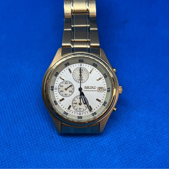 Seiko 7T32 Chronograph Gold tone Vintage Watch 482988 - Picture 11 of 16